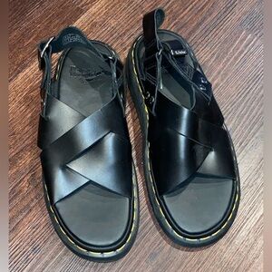 Dr Martens Sandles